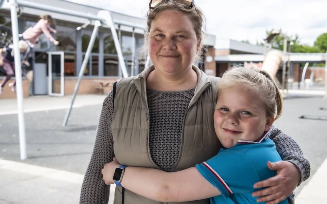 Mor til barn med autisme: “Vi er blevet taget i hånden hele vejen”