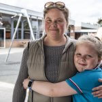 Mor til barn med autisme: “Vi er blevet taget i hånden hele vejen”