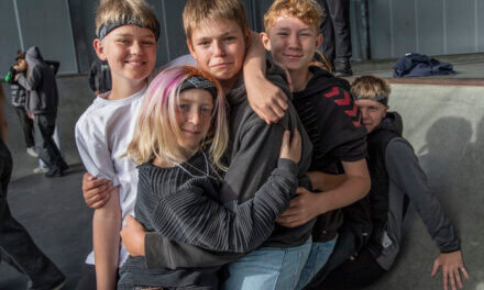 Teaterprojekt styrker fællesskabet for 8.klasser i Esbjerg