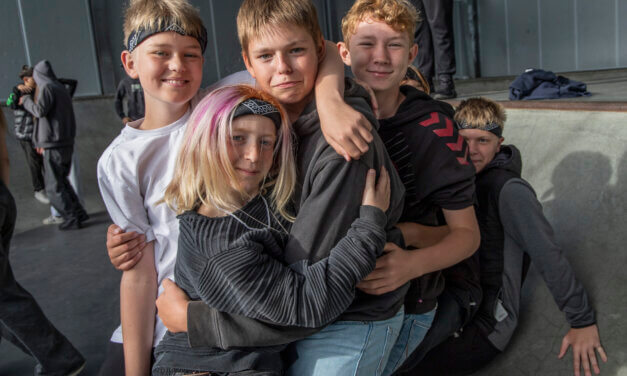 Teaterprojekt styrker fællesskabet for 8.klasser i Esbjerg